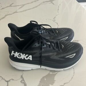 Hoka Clifton 9 men’s size 13